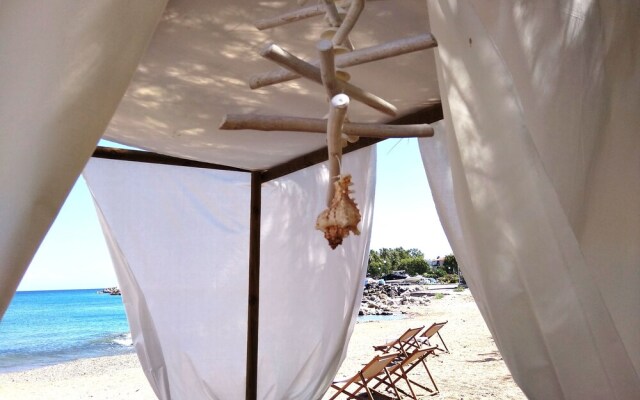 Sarantakis Apartments