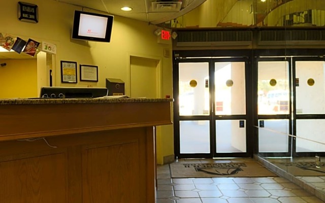 Schooner II Beach and Racquet Club