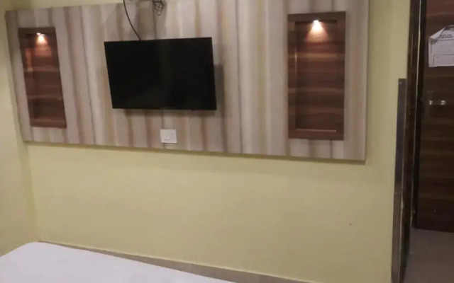 Hotel Rayna Inn by OYO Rooms