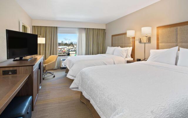 Hampton Inn & Suites-Seattle Woodinville WA