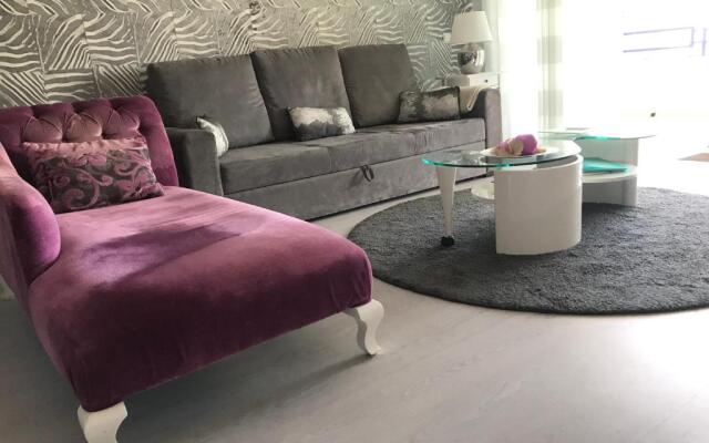 Vilamoura Marina Flat & AC & Wifi