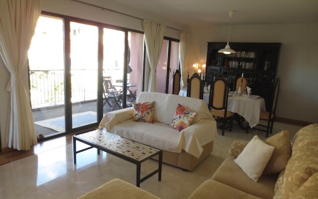 Living Funchal