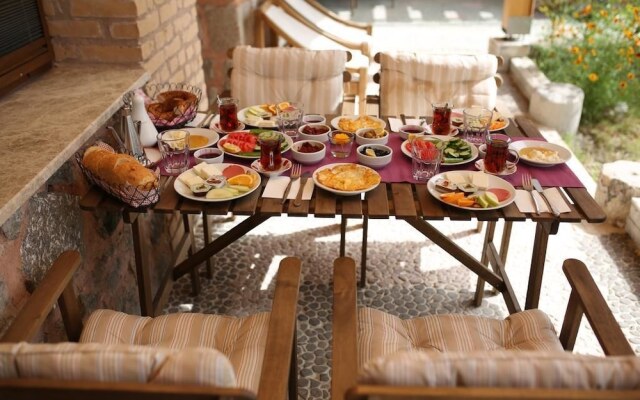 Attalos Suites Hotel