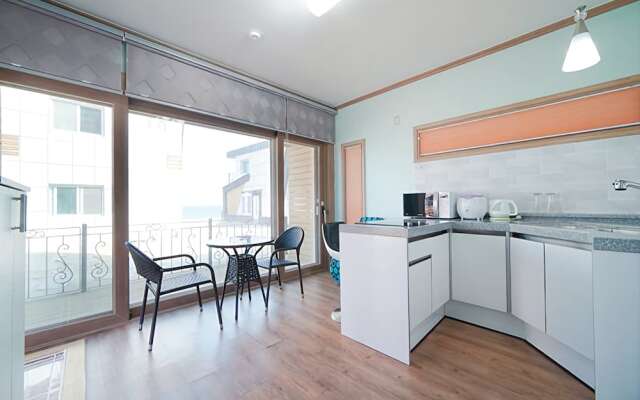 Yeongdeok Etermo Pension