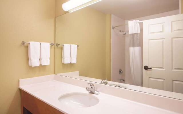 La Quinta Inn & Suites by Wyndham Bentonville