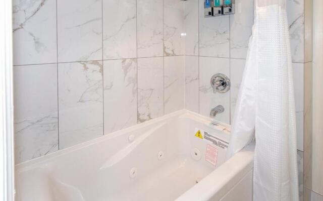 Surf Motel and Gardens