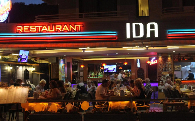 Ida Hotel