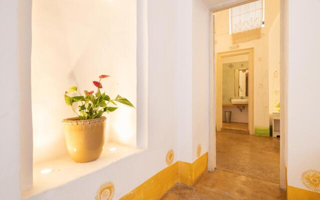 Camera Luce In Racale