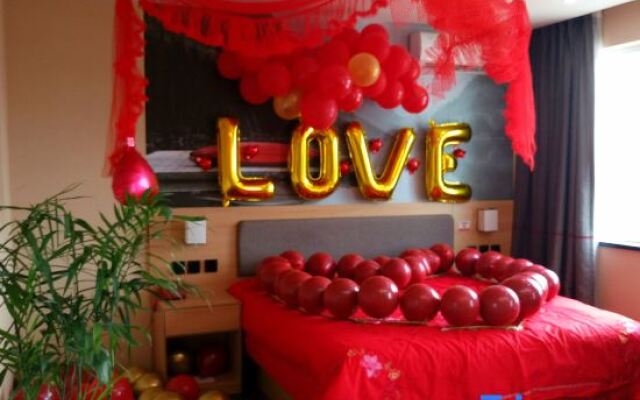 Youjia fashion boutique hotel