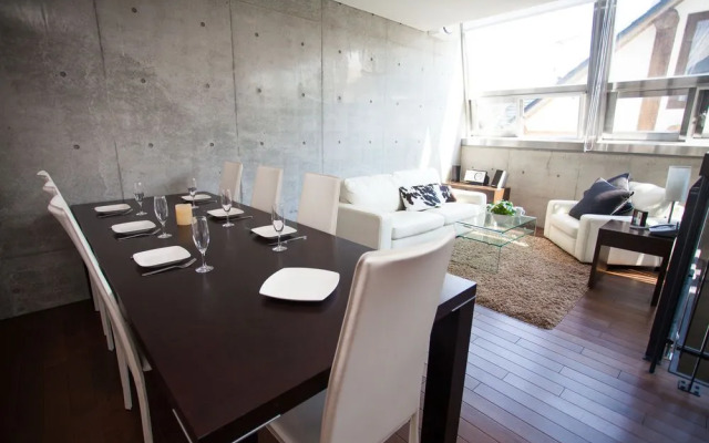 Full Circle Apartments