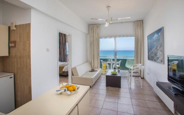 Costantiana Beach Hotel Apartments