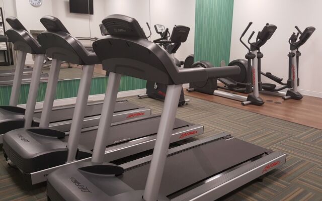 Holiday Inn Express & Suites Toledo West by IHG