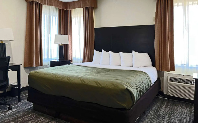 Quality Inn Traverse City