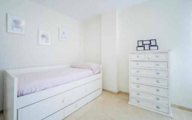 Cubo's Apartamento 1/A Arenas de Marbella