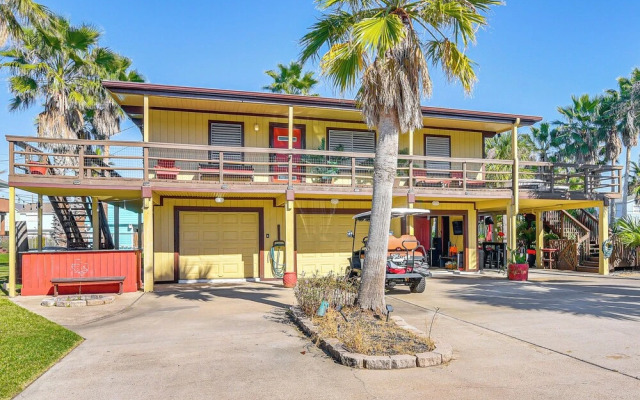 Private Pool, Deck & Patio: Galveston Oasis!