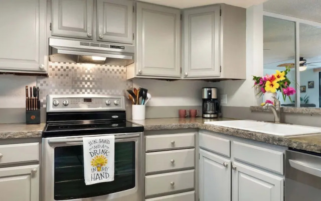 Oceanfront Condo 117 in Kailua-kona