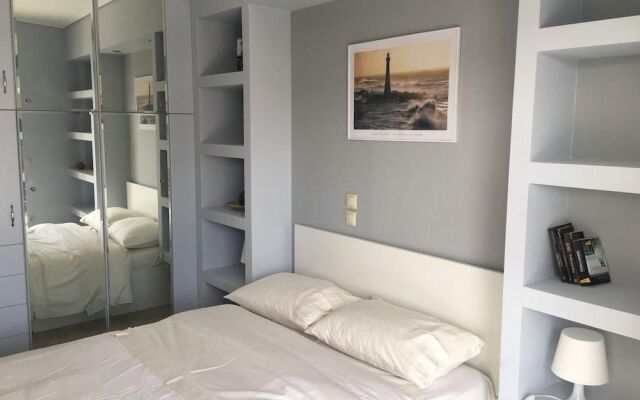 Cozy Flat With Acropolis View