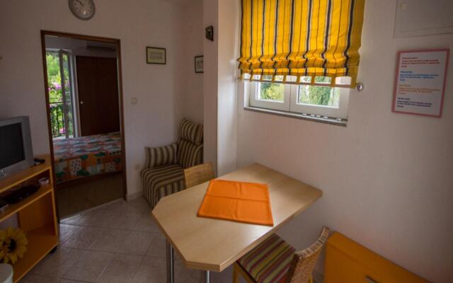 Daju - 3 Colours - A3 Narančasti