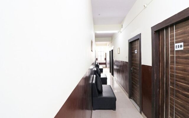 OYO 24172 Hotel Jp Heights