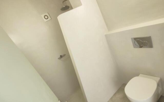 V Angelo Rooms