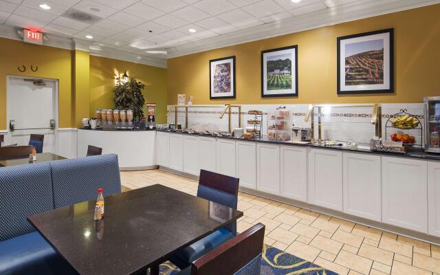 Best Western Leesburg Hotel & Conference Center