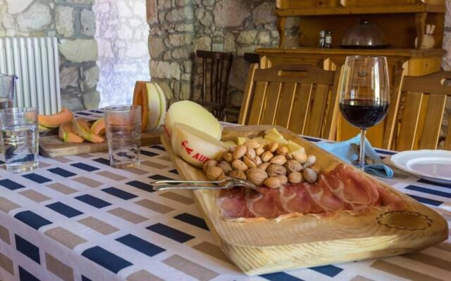 Amazing villa 2Km from the beach