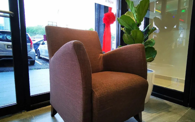 Sovotel Boutique Hotel @ Uptown 28