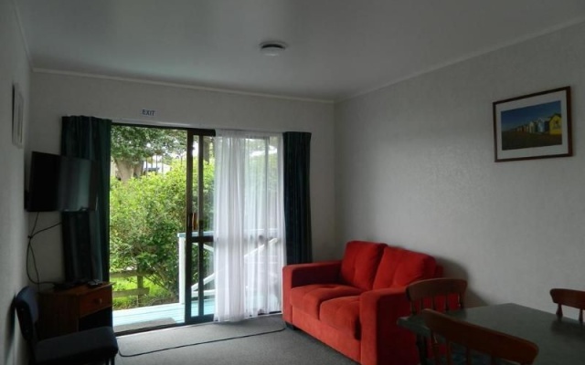 Opononi Resort – Guest Rooms – Opononi
