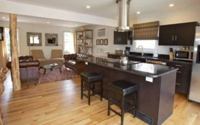 Buttermilk Falls Inn