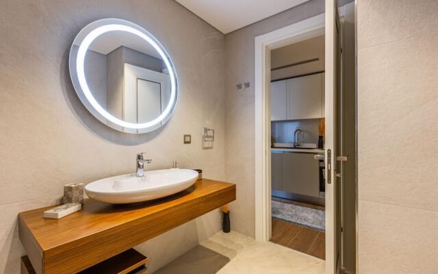 Stylish Flat Near Trendy Attractions in Beyoglu