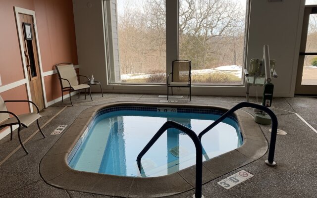 Longhollow Point Inn Studio 1321