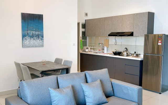 TR Residence Near Titiwangsa LRT By Iconique