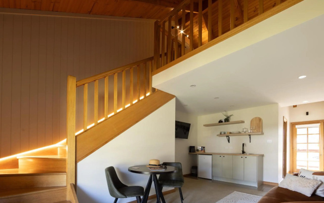Hermitage Lodge – Guest Rooms – Pokolbin