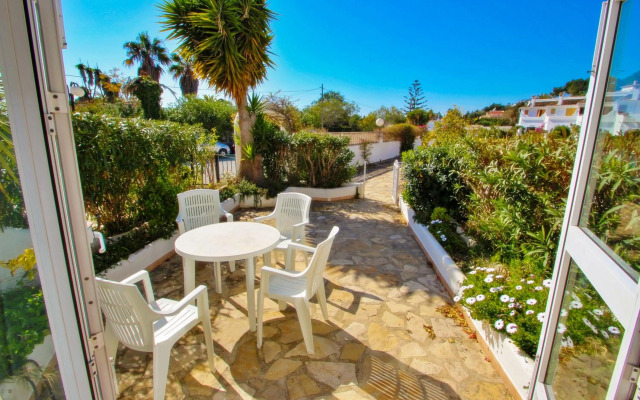 Jane - modern, well-equipped bungalow in Moraira