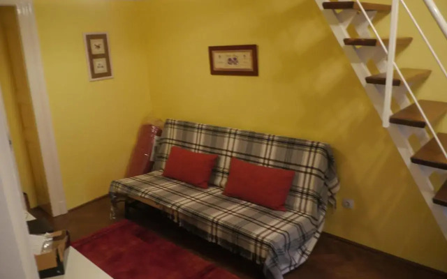 Klauzal Ter 9