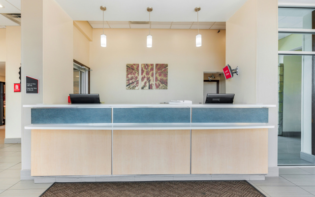Red Roof Inn Columbus - Grove City