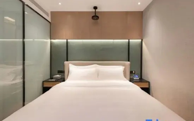 Zhihui Holiday Hotel (Beijing South Railway Station)