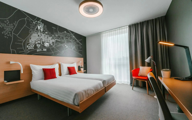 SwissTech Hotel