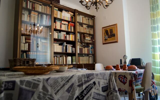 B&B Bibliotechina