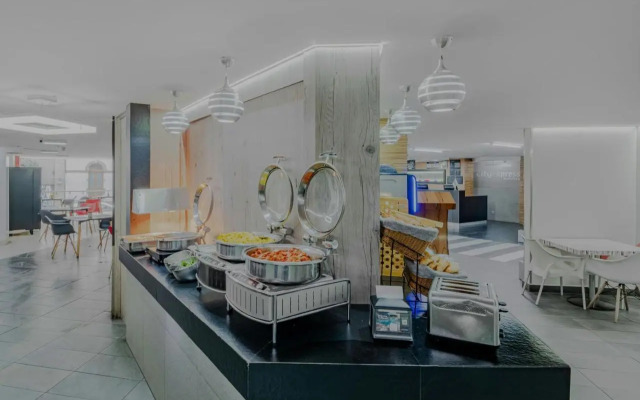 Отель City Express Ciudad de México Alameda