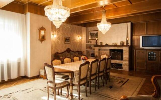 Vila Condor Sinaia