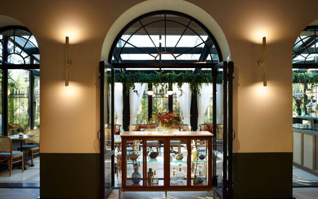 SAY Hotel