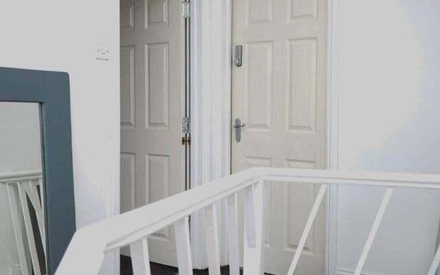 Hullidays - University Side Lg 4 bed House