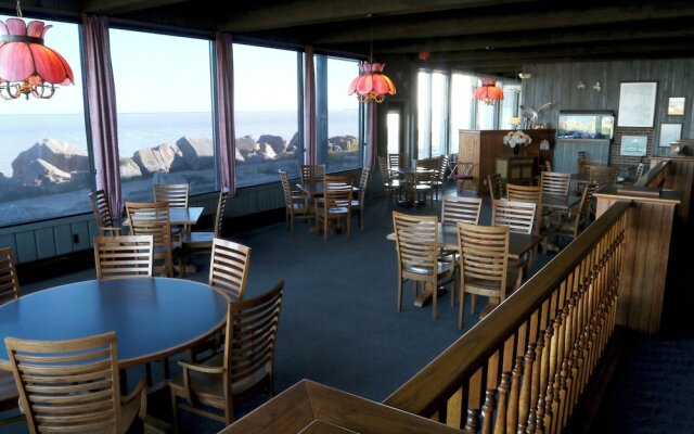 Lighthouse Inn