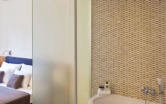 Uroczysko Siedmiu Stawów Luxury Hotel