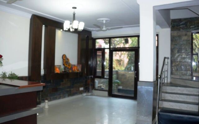 Maxfort Budget Hotel Gurgaon