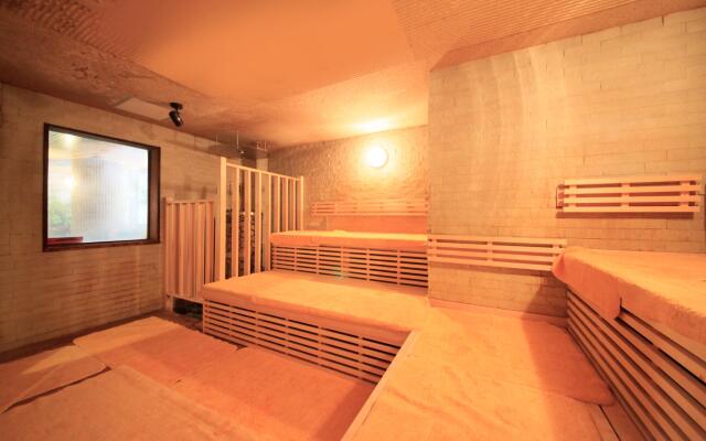 Ueno Station Hostel Oriental 1 - Caters to Men