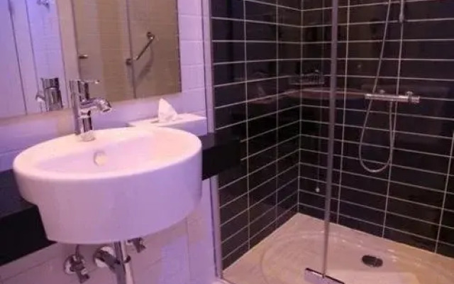 Holiday Inn Express Istanbul - Ora