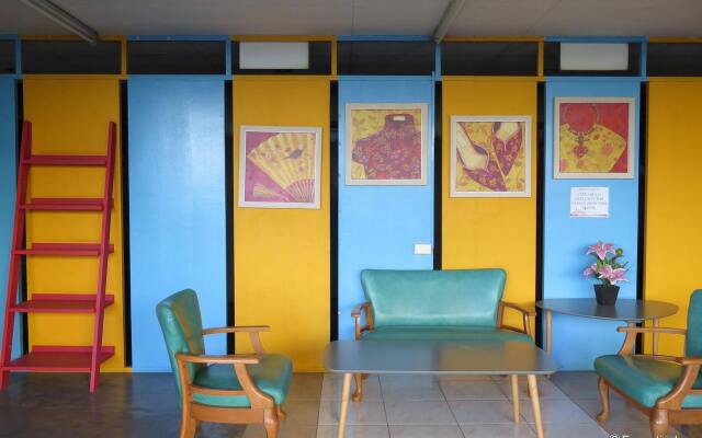 Alicia Tower Residences - Adult Only - Hostel