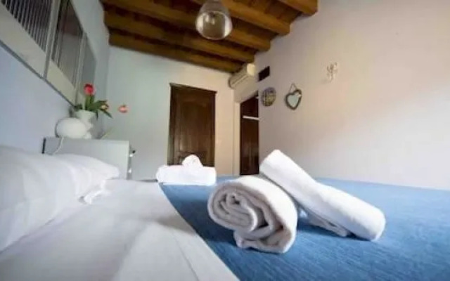 Fleur de Lis Bergamo BB